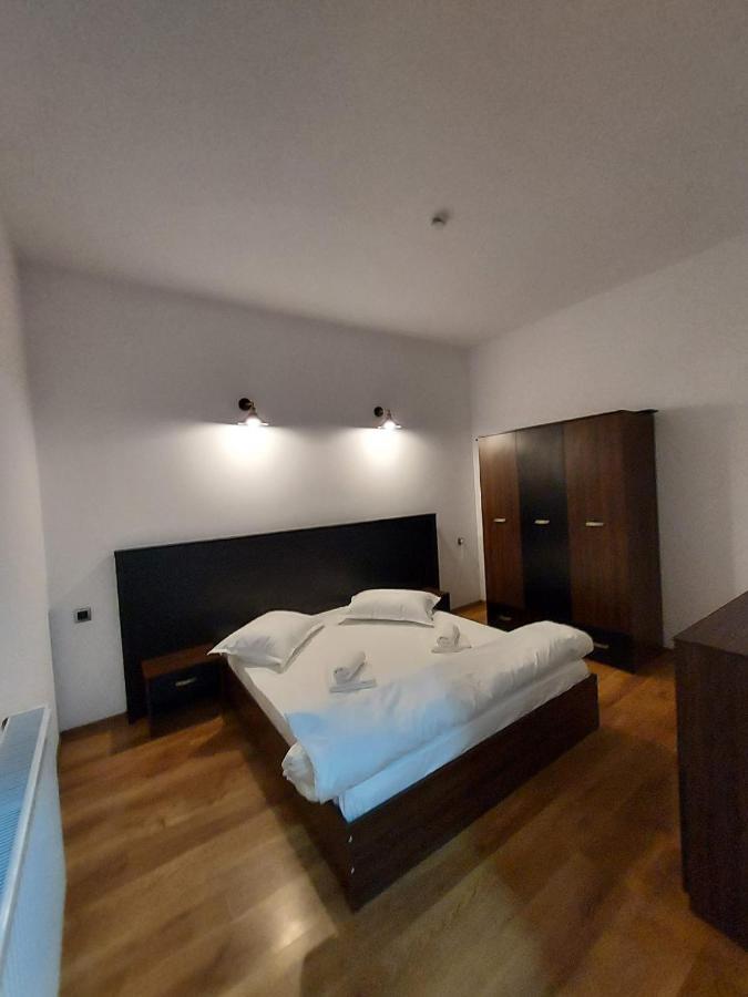 Complex Zeus Hotel Leresti Ngoại thất bức ảnh