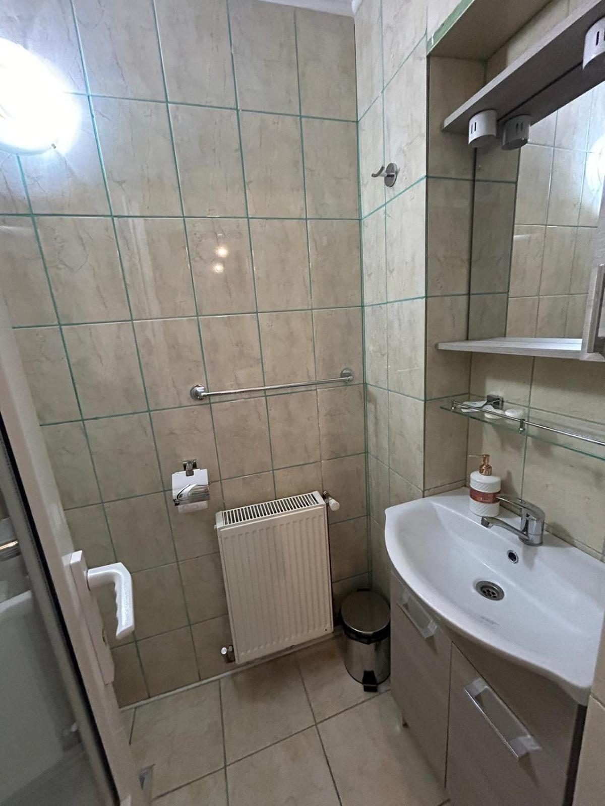 Complex Zeus Hotel Leresti Phòng bức ảnh
