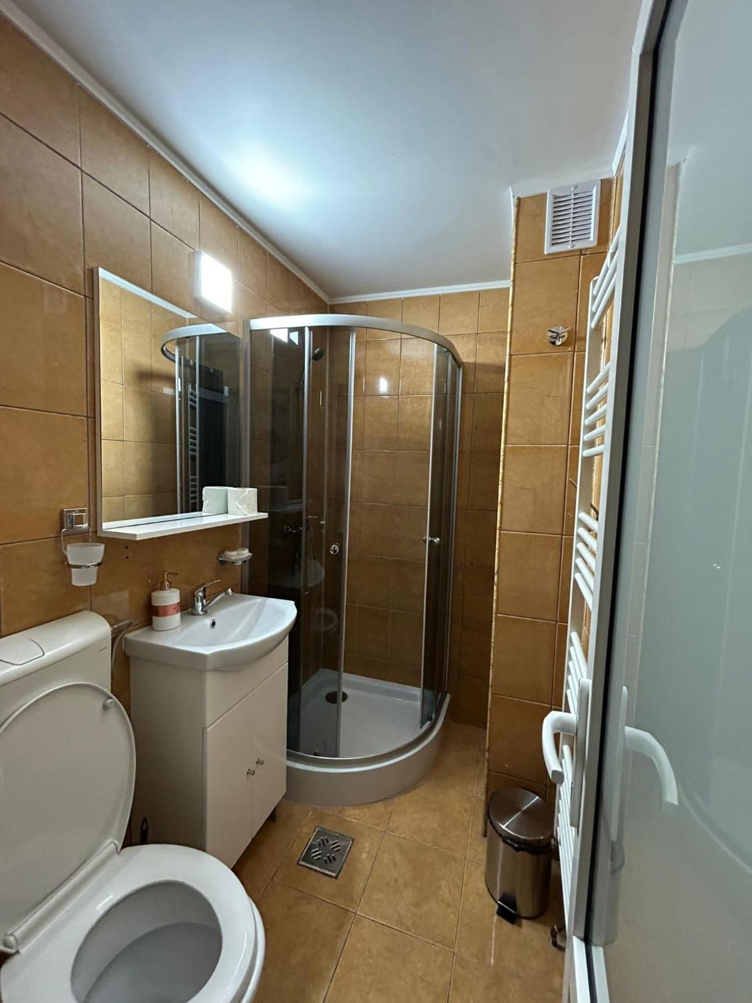 Complex Zeus Hotel Leresti Phòng bức ảnh